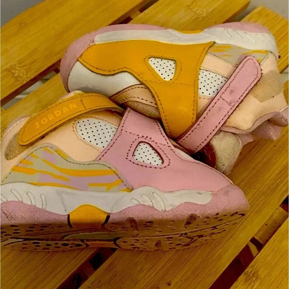 Jordan 8 Retro little kids tennis shoe - Picture 1 of 16